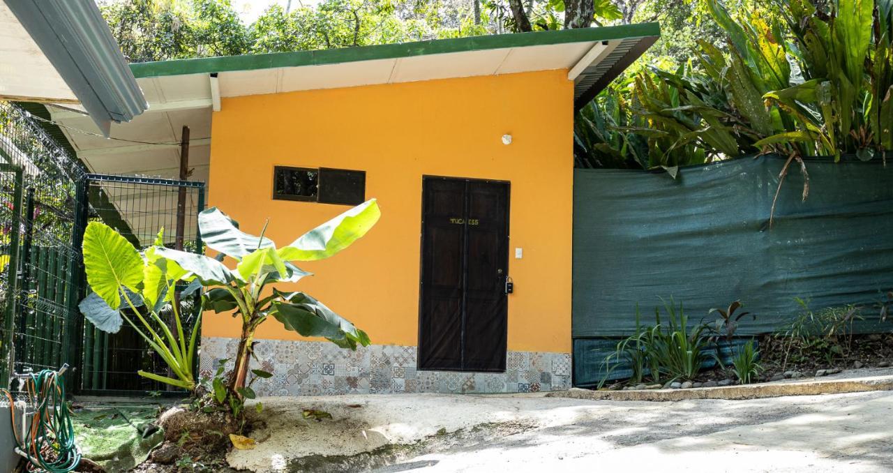 Casa Tucanes Manuel Antonio Esterno foto