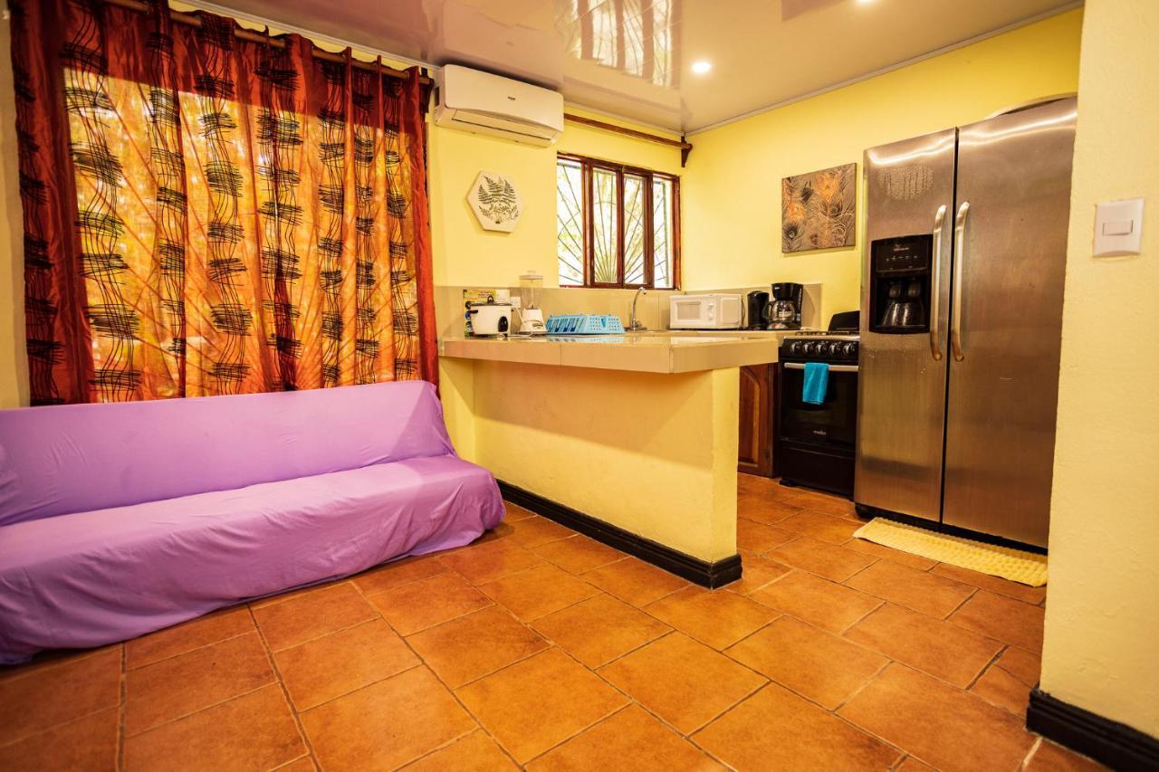 Casa Tucanes Manuel Antonio Esterno foto