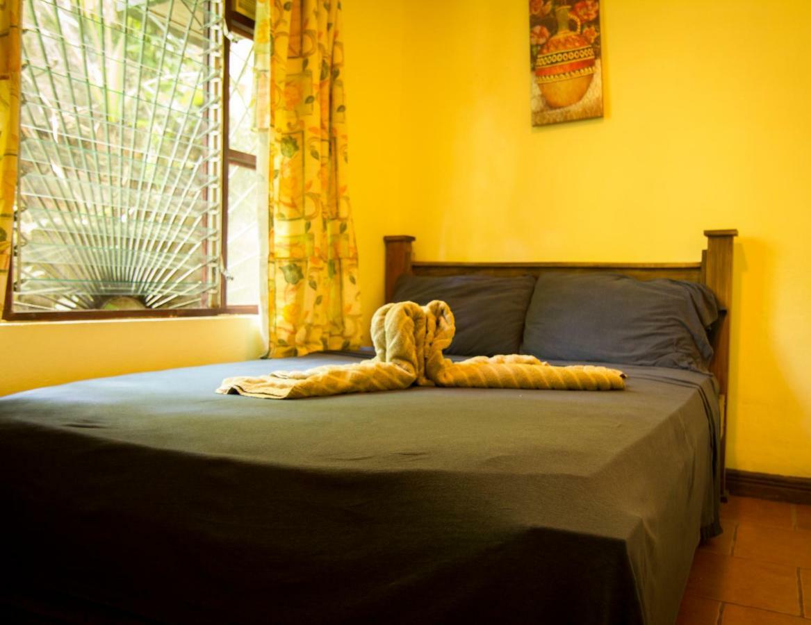 Casa Tucanes Manuel Antonio Esterno foto