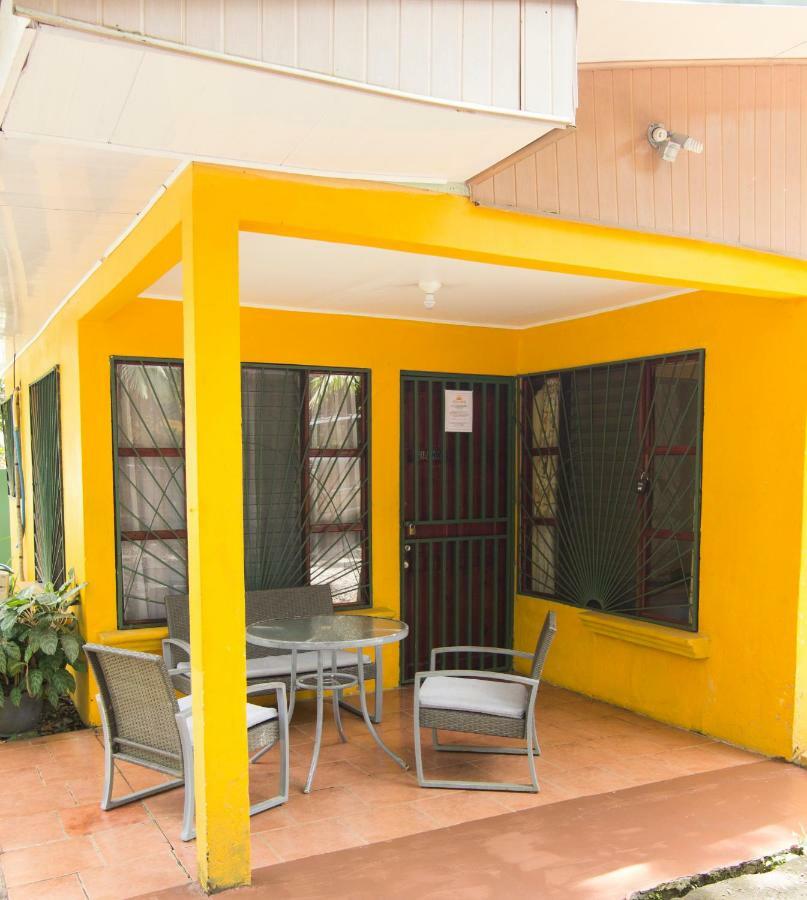 Casa Tucanes Manuel Antonio Esterno foto
